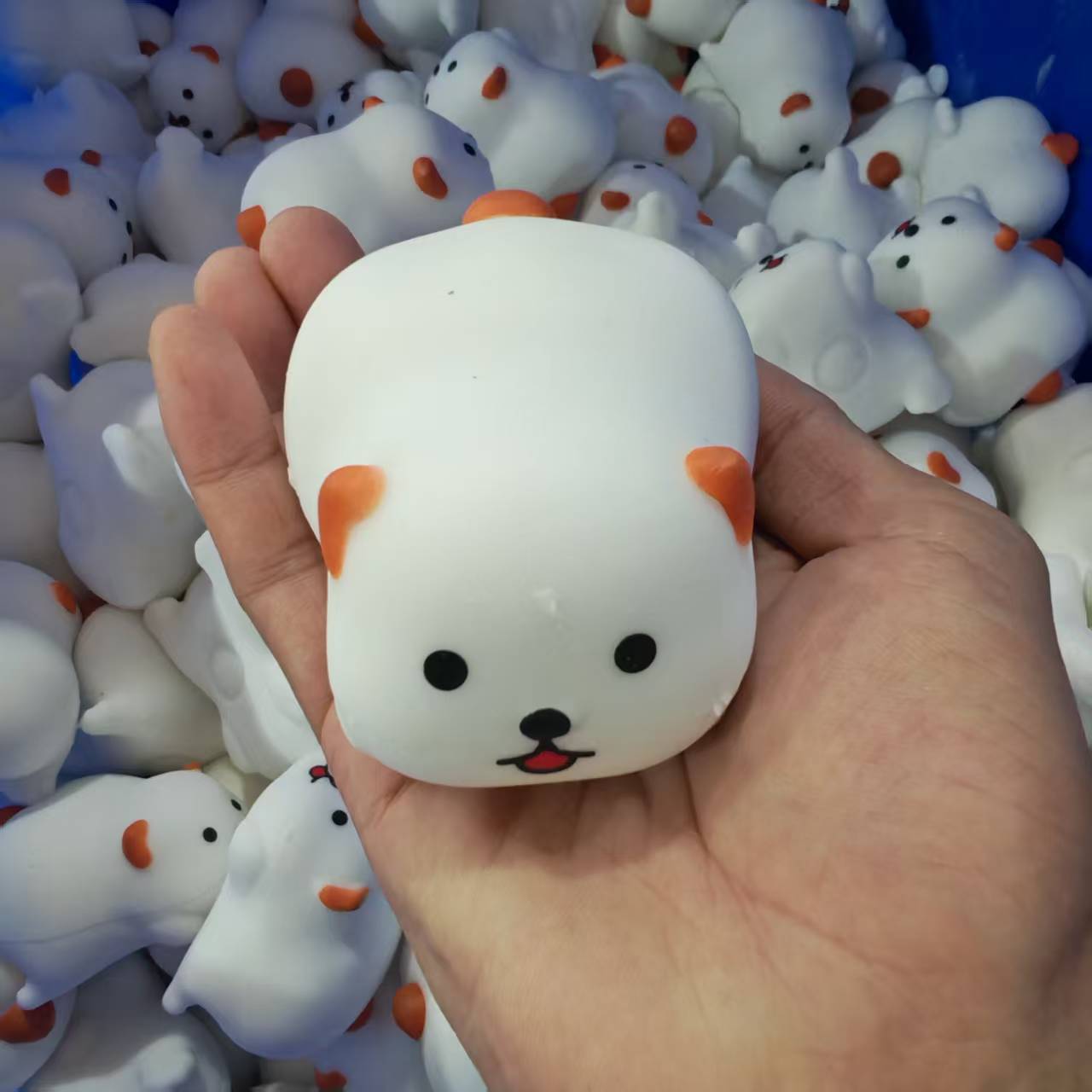 Symulacja Kruszących się Makar – Interactive Squeaky Plush Dog Toy recenzja i cena